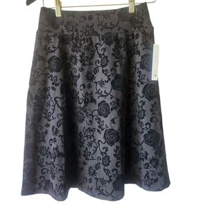 Black Floral Velvet Burnout Skirt Flare Knee Length Small